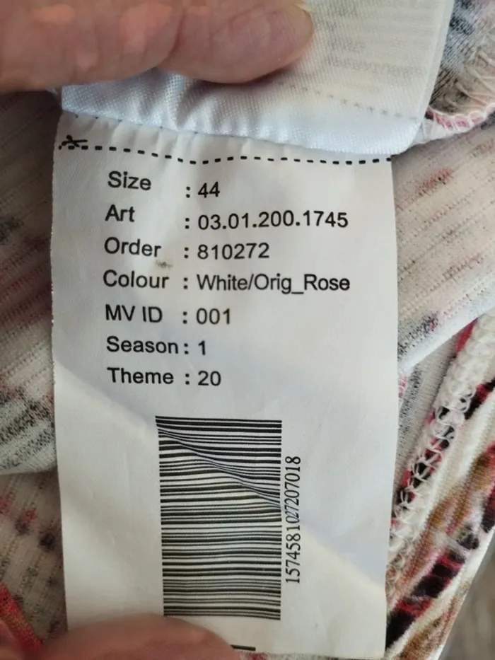 Jolie robe moulante T44 Amisu - photo numéro 4