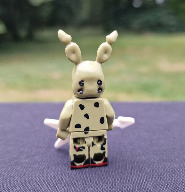 Minifigure jeu vidéo film horreur FNAF Five Nights At Freddy's  Bonny vert et noir - photo numéro 2