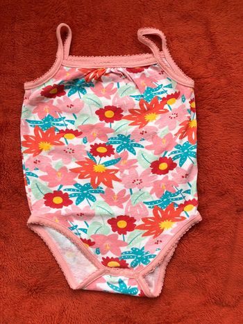 Body sans manches à fleurs - 12 mois