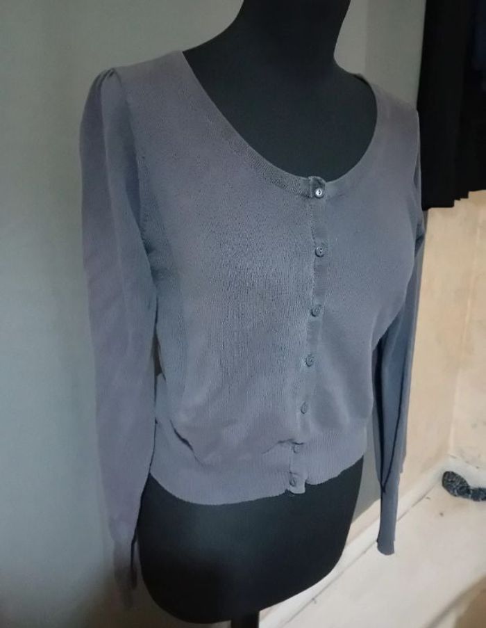 Gilet gris taille 38 cache cache.