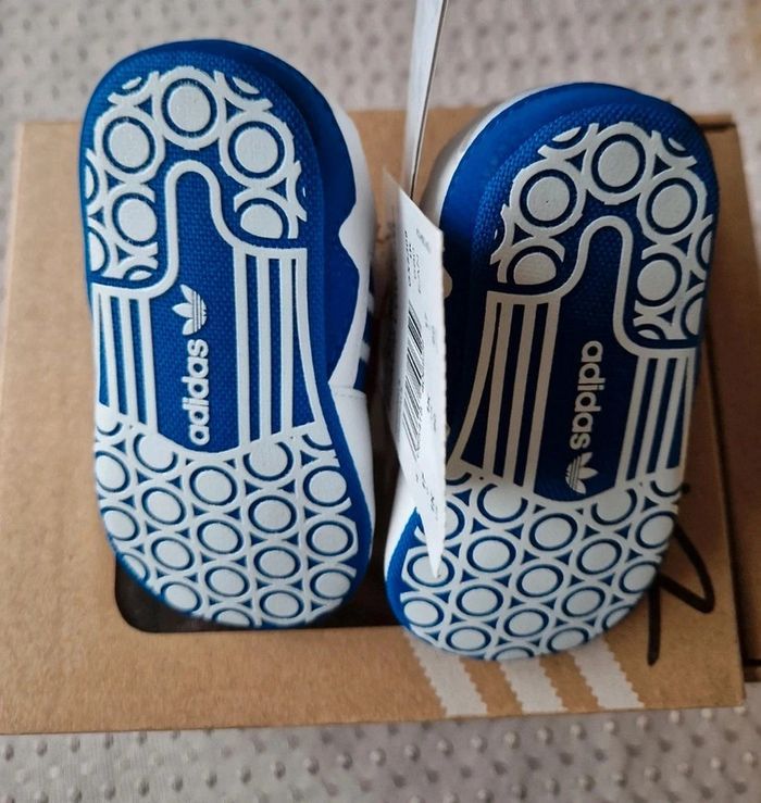 Basket bébé taille 17 - photo numéro 3