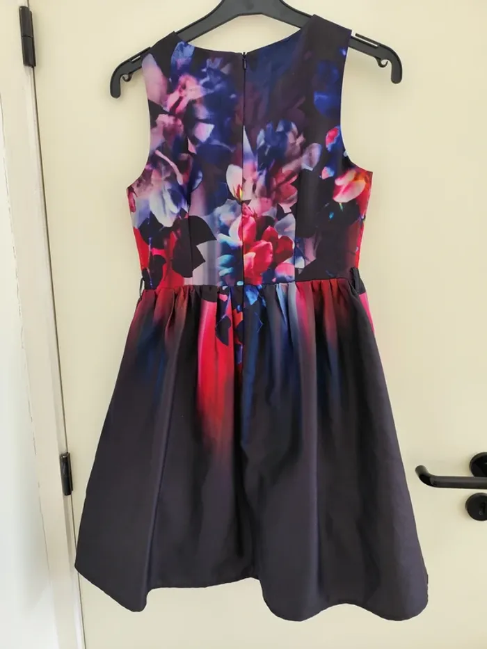 Belle robe de cocktail Little Mistress noire motif fleuris 36 parfait état - photo numéro 8
