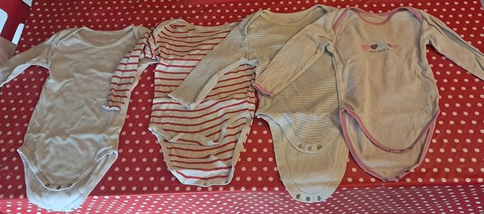 Lot pyjama + Body - photo numéro 7