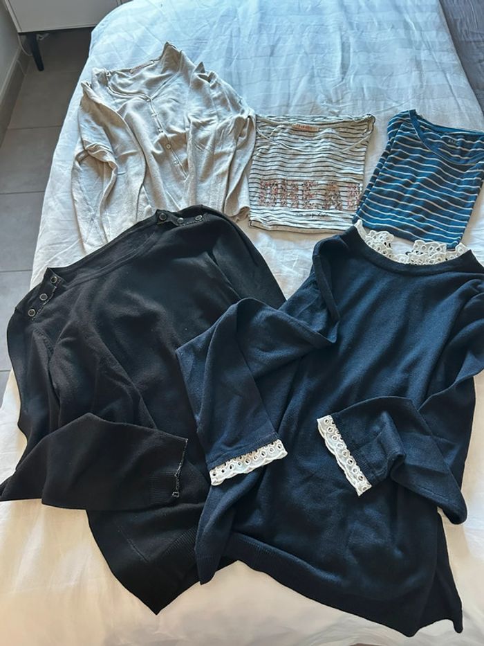 Lots de 2 t shirts ,2 pulls et 1 gilet en taille L