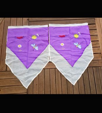 2 pans rideaux blanc et lilas déco chambre fillette avec fleur, papillon, chenille..brodée