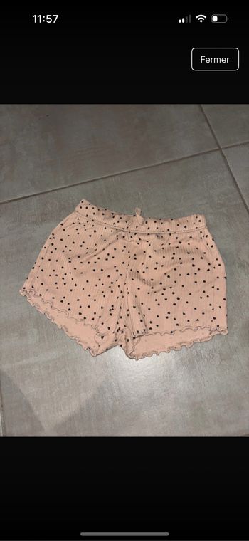 Short fille