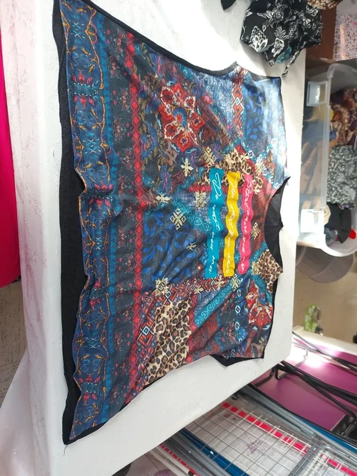 T-shirt avec broderie