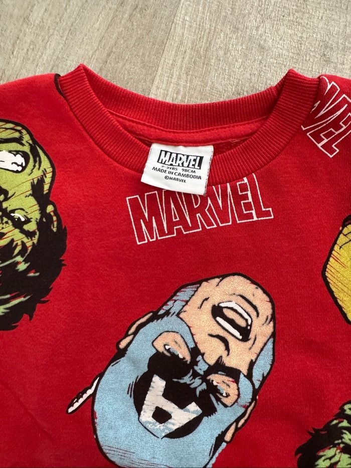 Pull Marvel 2-3 ans 98 - photo numéro 2