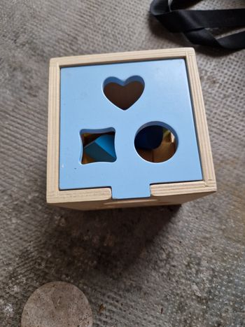 Cube en bois