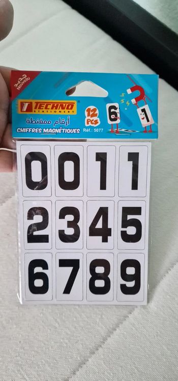 Chiffres magnétiques neufs