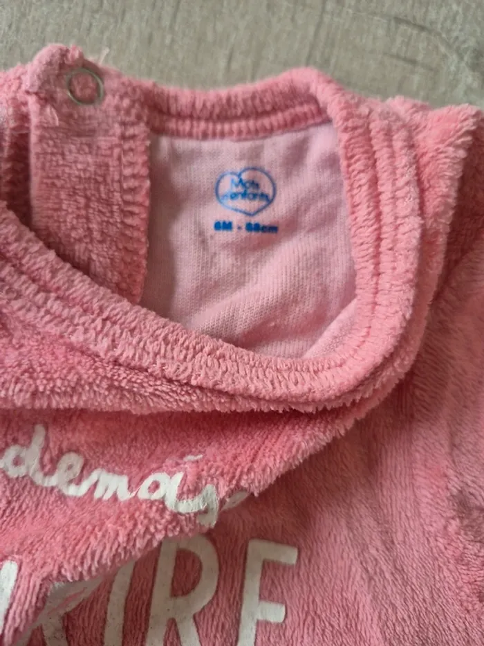 Pyjama sourire - photo numéro 2