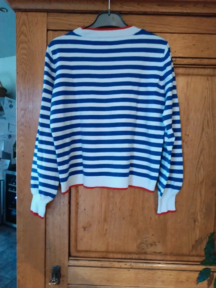 Pull marin bleu blanc et rouge - photo numéro 3
