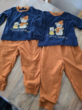 Lot de 2 ensembles identiques