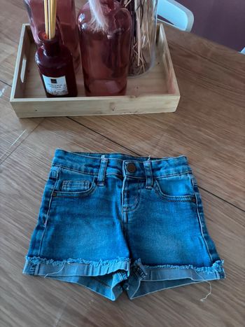 Short en jean - 4 ans