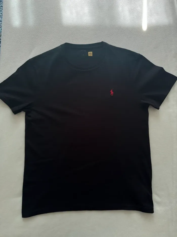 T-shirt Ralph Lauren noir logo rouge – Custom Fit – Taille M authentifié - photo numéro 2