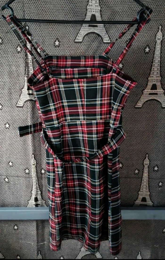 Robe courte à carreaux avec ceinture taille XS - photo numéro 4