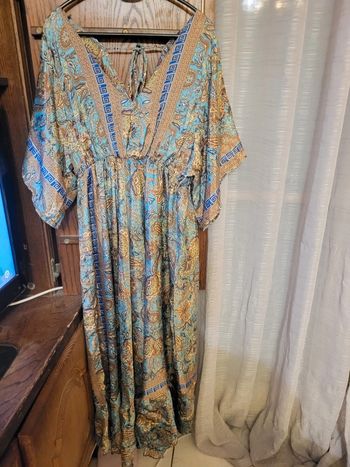 Robe longue satinée