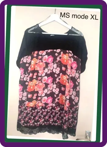 Très jolie tunique sans manche satinée et fleurie 🌺 M&S mode T/42