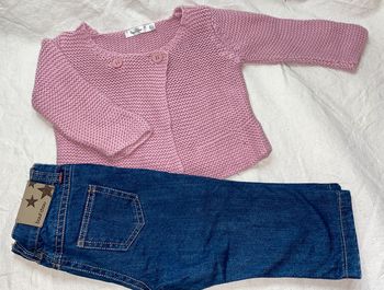 ensemble gilet + jeans Bout'chou 9 mois