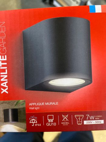 Applique murale filaire neuf