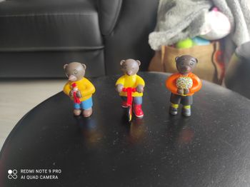Lot figurines petit ours brun