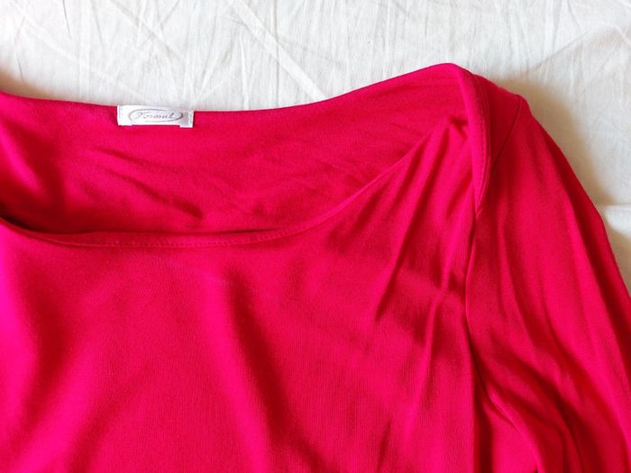 Tee shirt rouge à manches longues - photo numéro 2