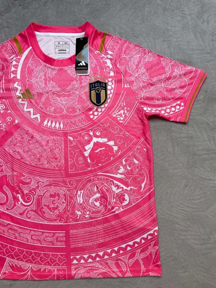 Maillot concept foot Italie rose édition Baroque taille M - photo numéro 3