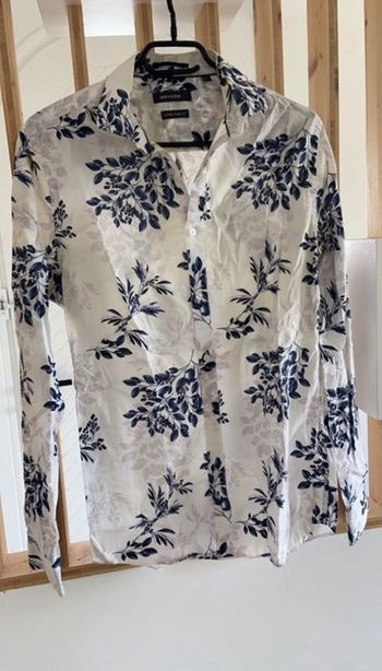 Chemise fleurie