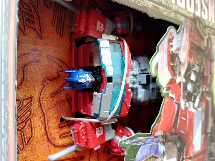 Figurine Transformers Rise of the Beasts Voyager Class Optimus Prime - photo numéro 2