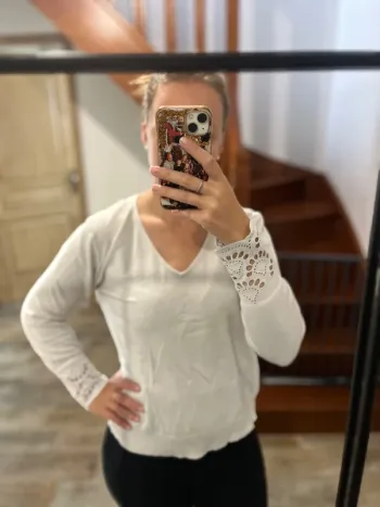 Pull dentelle