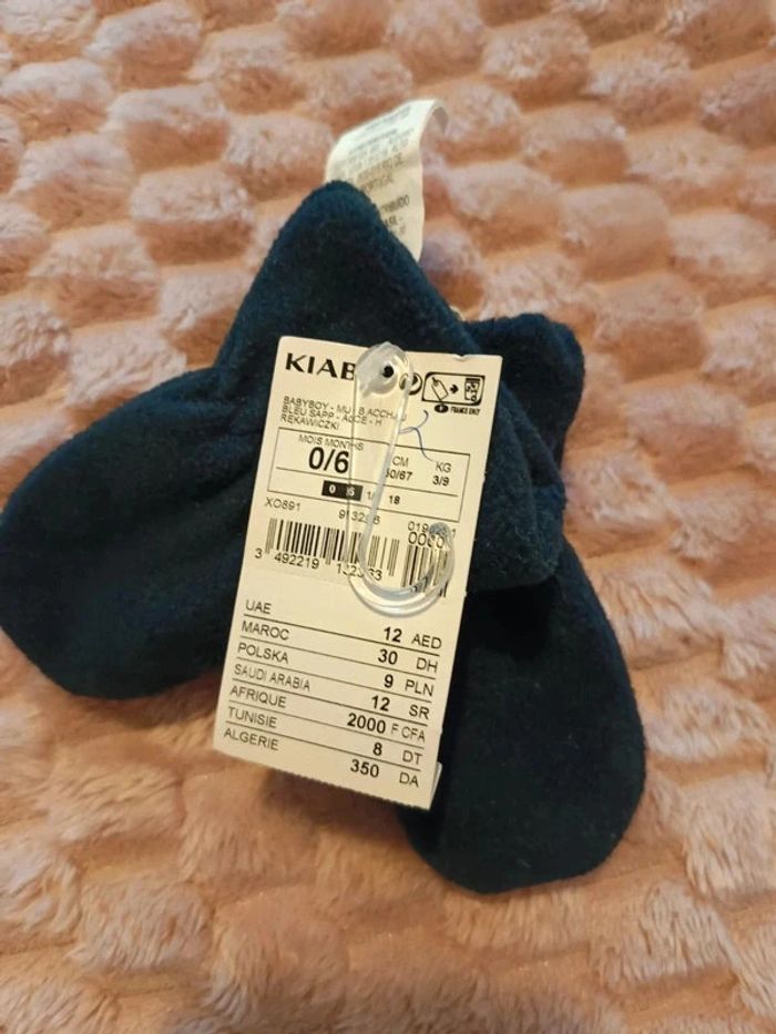 Moufle Kiabi 0/6m neuve - photo numéro 2