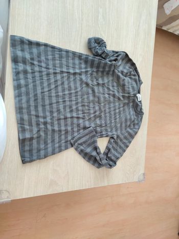 Tee shirt long rayé noir gris peace and love Okaïdi 8 ans