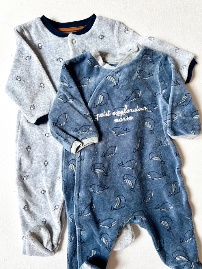 Lot 2 pyjamas Obaïbi 3 mois 59 cm – baleines & pingouins - bleu et gris – très bon état