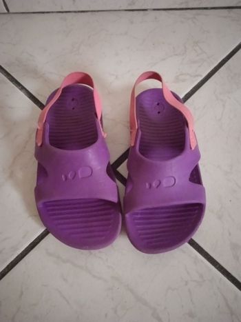 Claquettes plage ou piscine - 23/24