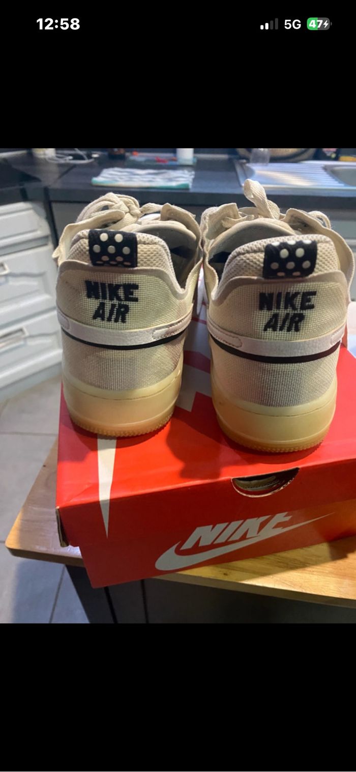 Chaussure Nike homme air force one taille 43 - photo numéro 5