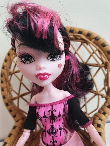 MonsterHigh Draculora