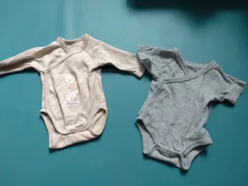 Lot bodies naissance