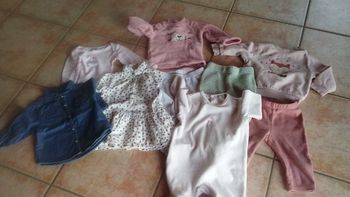 lot de 9 articles fille 12mois