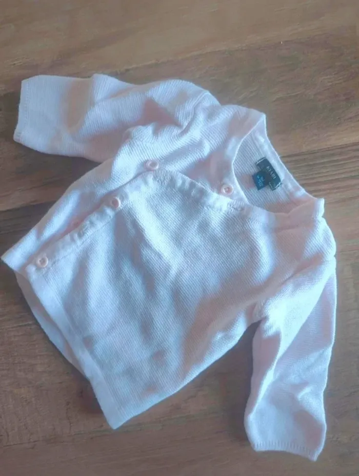 Brassière rose 1 mois