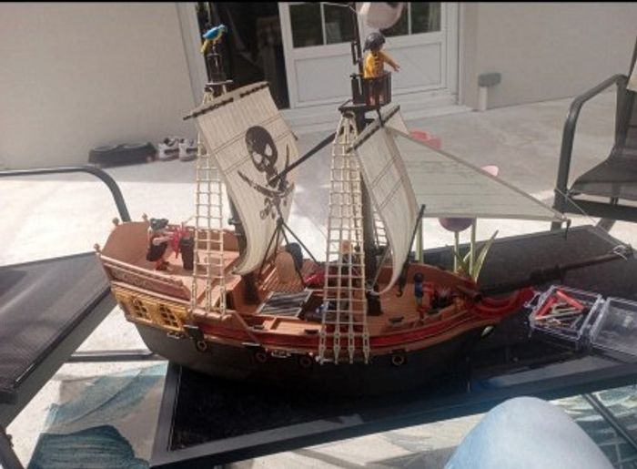 Bateau pirate playmobil et malette pirate. - photo numéro 4