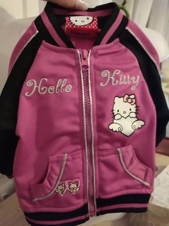 #kytie3moisfille. Veste de survêtement taille 3 mois