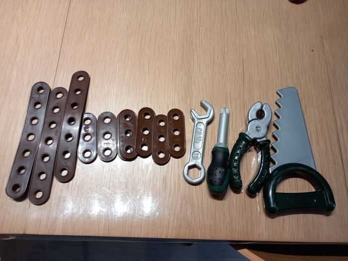 Établi Bosch + accessoires - photo numéro 4