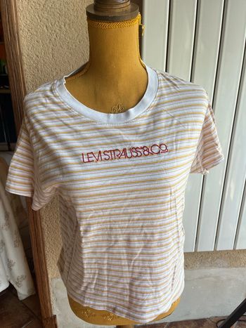 t-shirt lévis