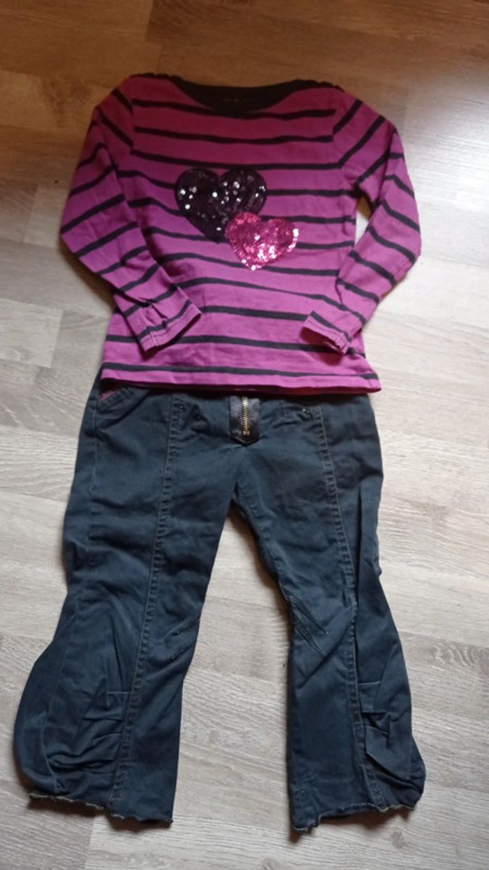 Ensemble tee shirt et pantalon