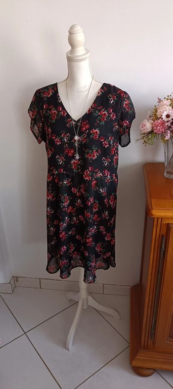 Jolie robe en voile Kiabi