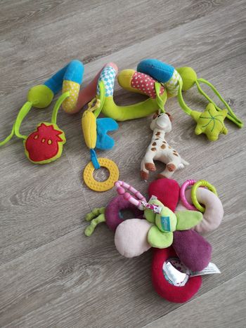 Jouets d'éveil poussette