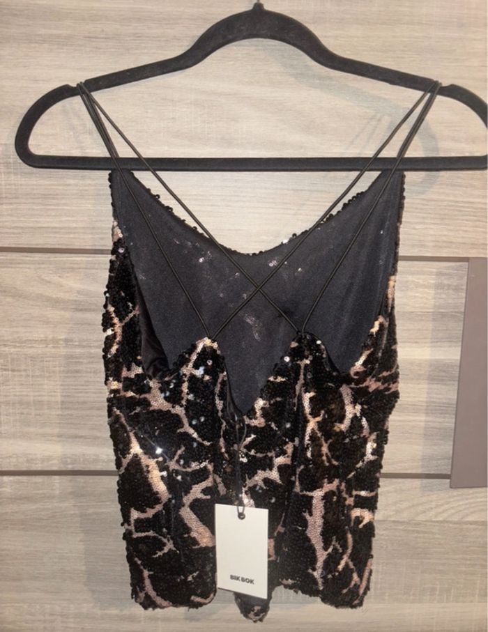 Haut festif neuf Taille XS - photo numéro 2