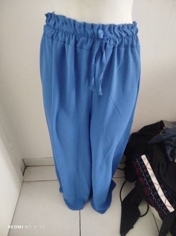 #kytie36femme. Pantalon a jambe large taille 36/38