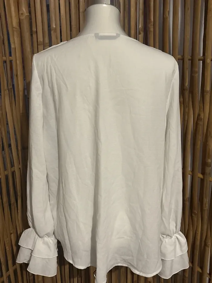 Haut femme taille 40/42 - photo numéro 2