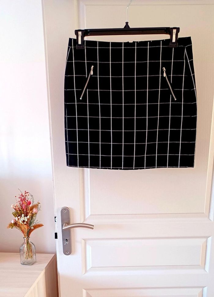 Jupe femme à carreaux noire et blanche Camaïeu taille M